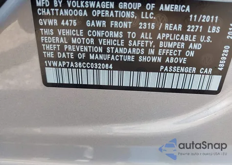 2012 Volkswagen Passat 2.5L S z USA, uszkodzony, nr VIN 1VWAP7A36CC032064